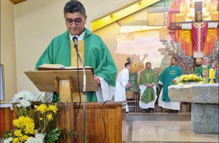 Asume  nuevo  cura  parroco de  cristo Rey  Laja