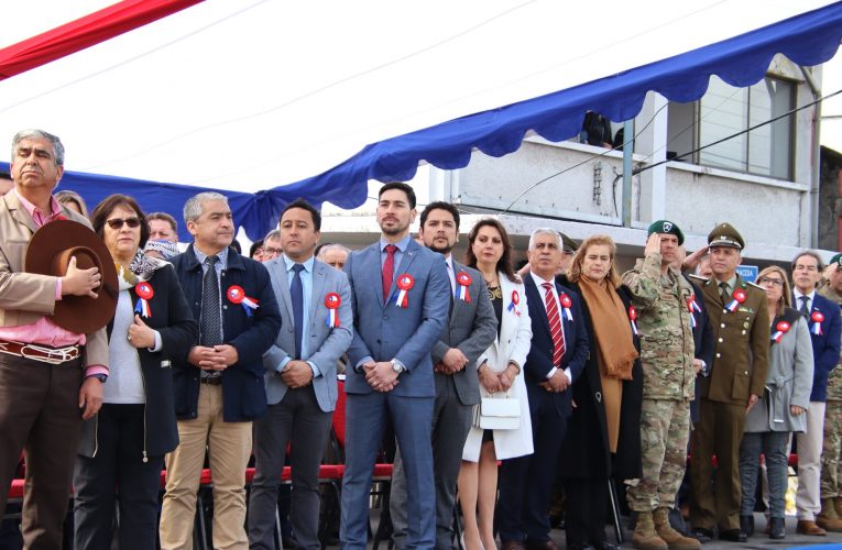 Laja  saluda  a  la patria  con tradicional  desfile  civico militrar  el  16  de  septiembre