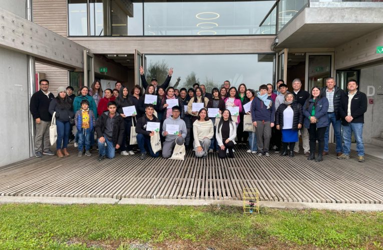Estudiantes del Biobío comienzan su camino a la universidad gracias al Preuniversitario Online – Becas de Excelencia Académica CMPC